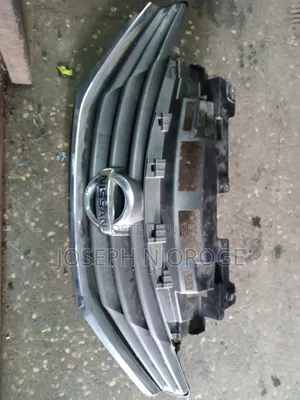 Nissan Note E12 Grill on Sale