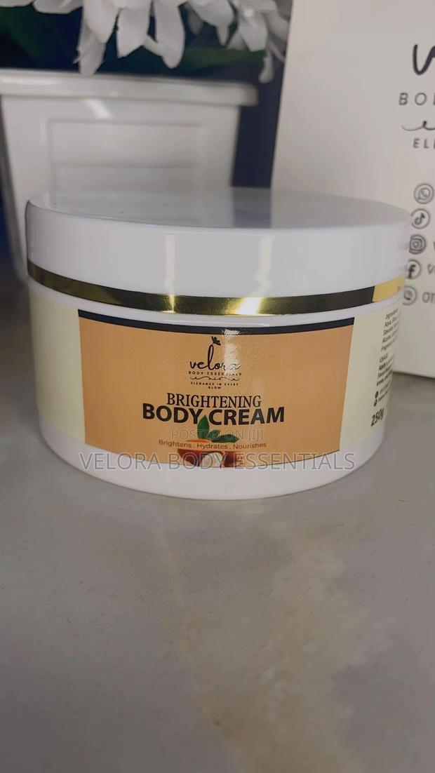 Velora Brightening Body Cream for Radiant Moisturized Silky Skin - thumbnail 5