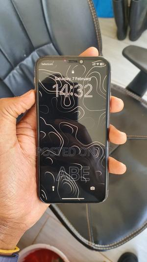 Apple iPhone XS 64 GB Gold - main view