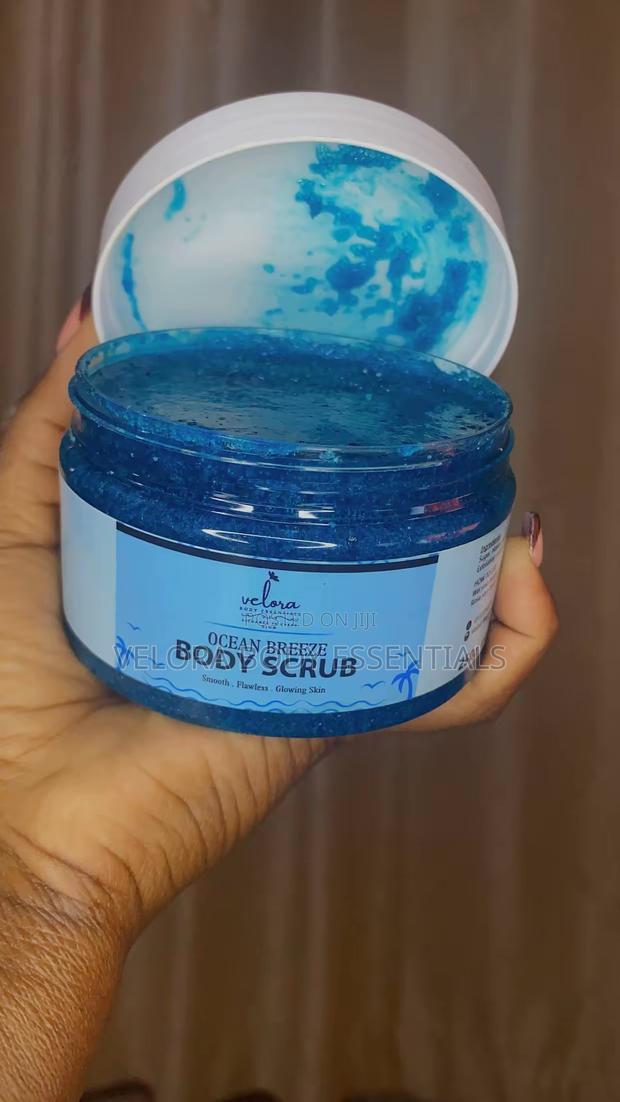 Velora Brightening Exfoliating Body Scrub for Soft Radiant Skin - main view