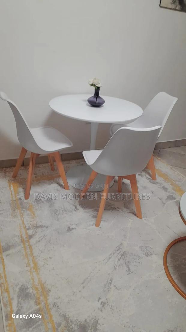 Stop Marble With Chair - main view