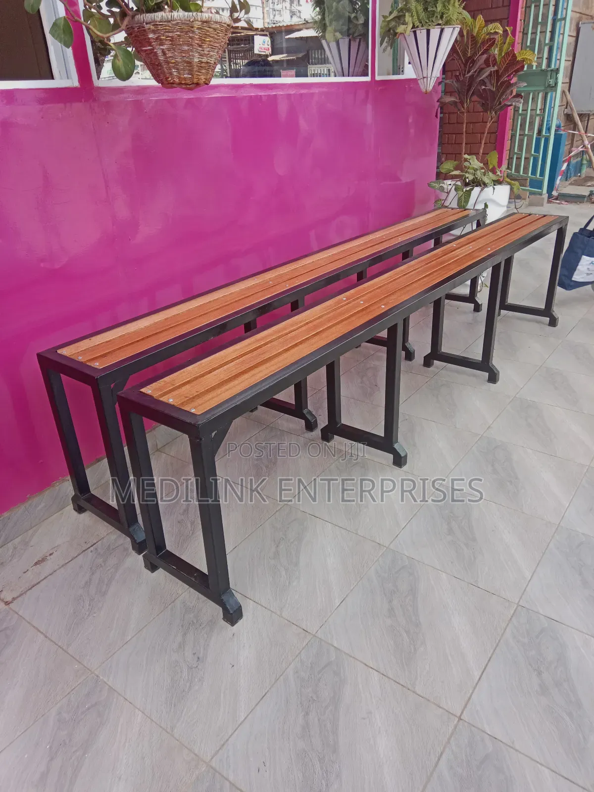 Customized Wooden Metallic Waiting Bay Benches