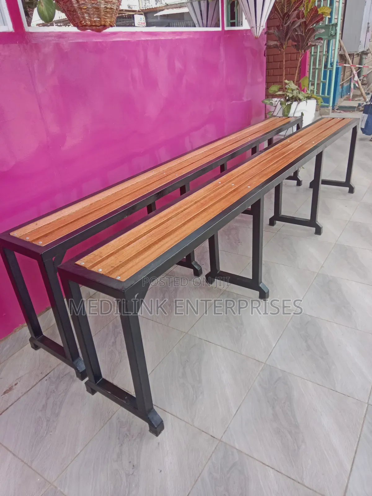 Customized Wooden Metallic Waiting Bay Benches