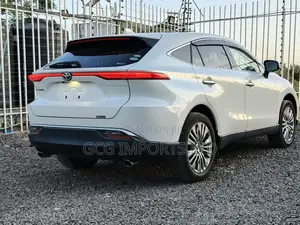 Toyota Harrier 2.0 2020 White