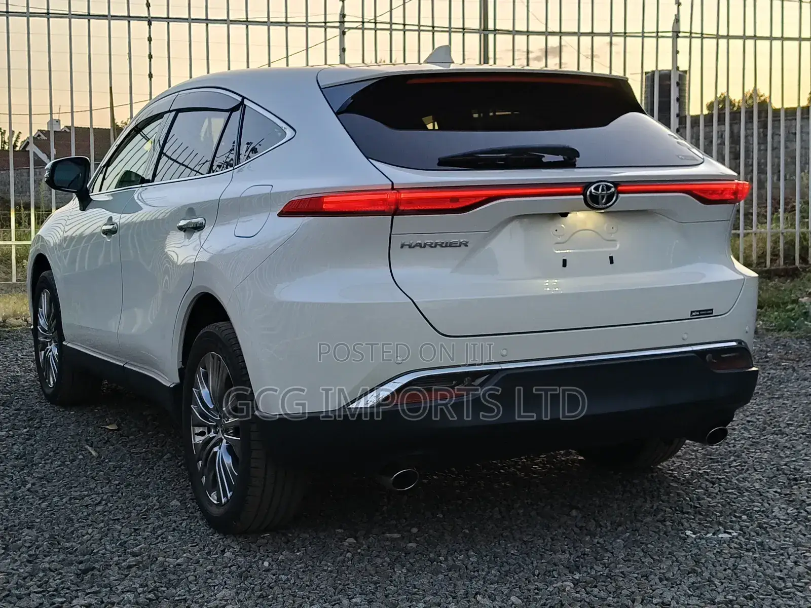 Toyota Harrier 2.0 2020 White