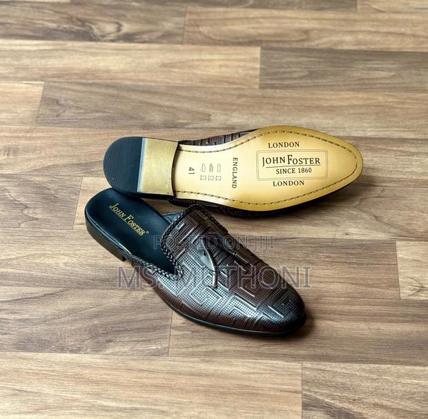 Leather Tassel Loafers With Textured Pattern and Leather Sole Mules - thumbnail 2