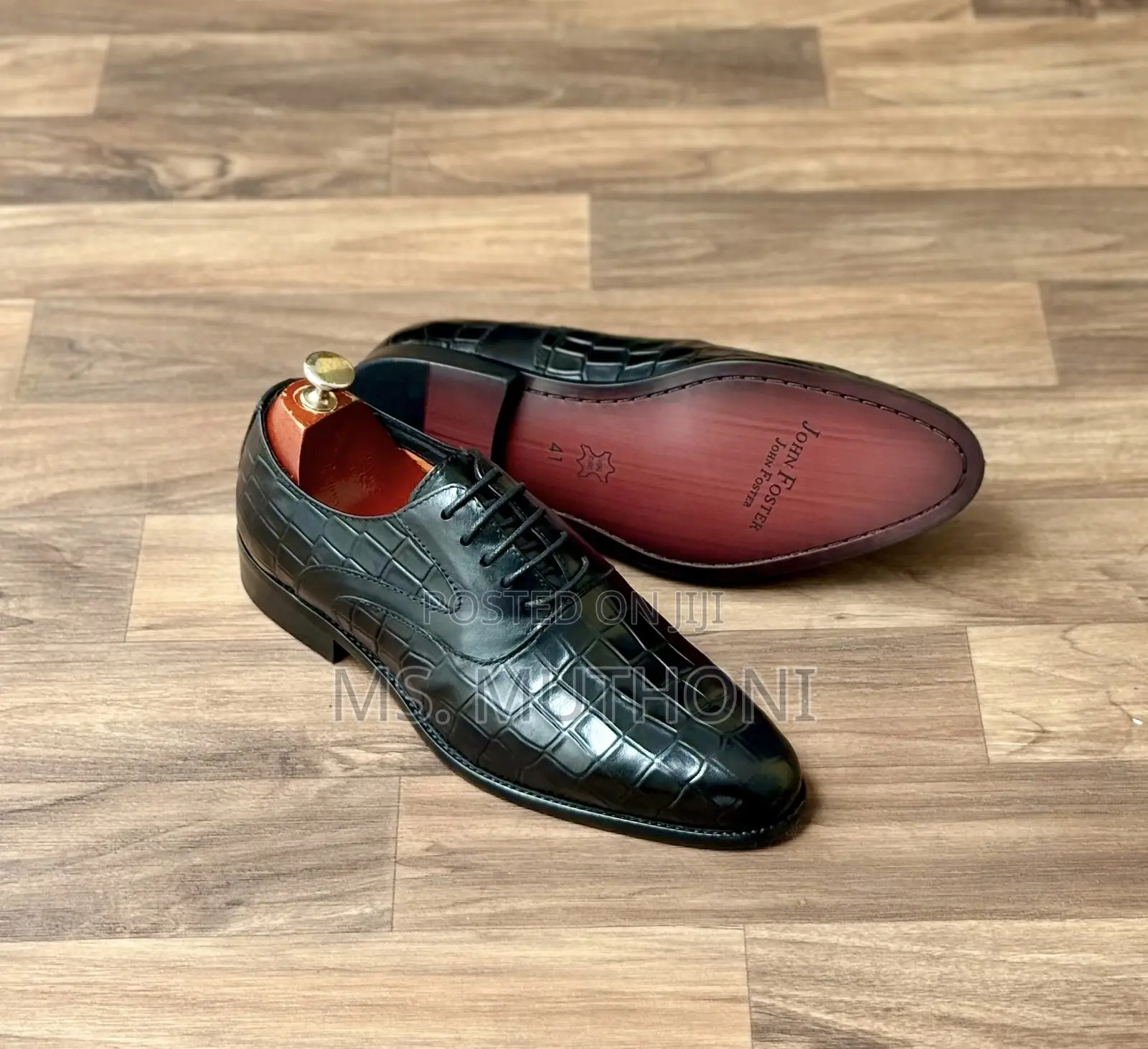 Genuine Leather John Foster Black Crocodile-Patterned Oxford Shoes.