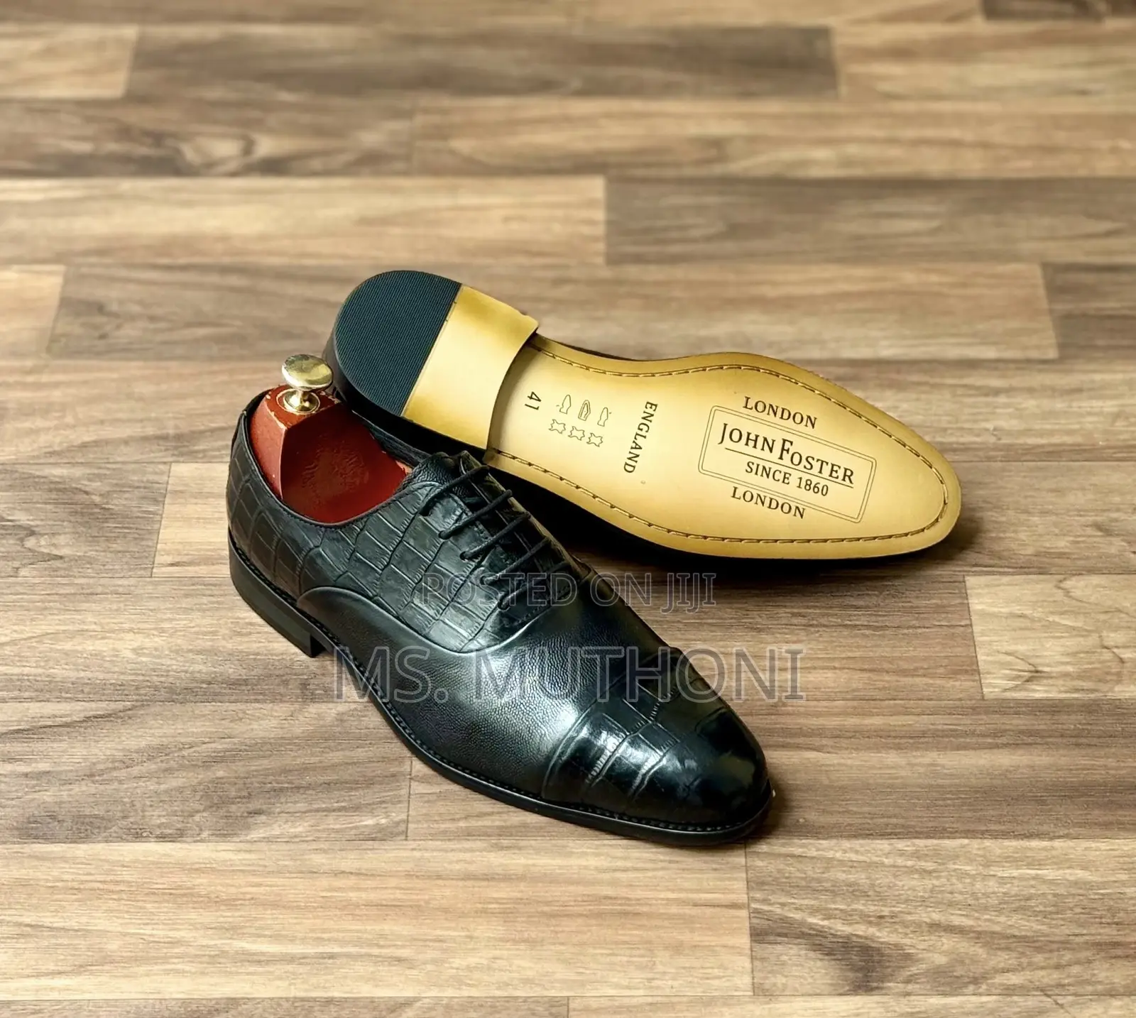 Genuine Leather John Foster Black Crocodile-Patterned Oxford Shoes.