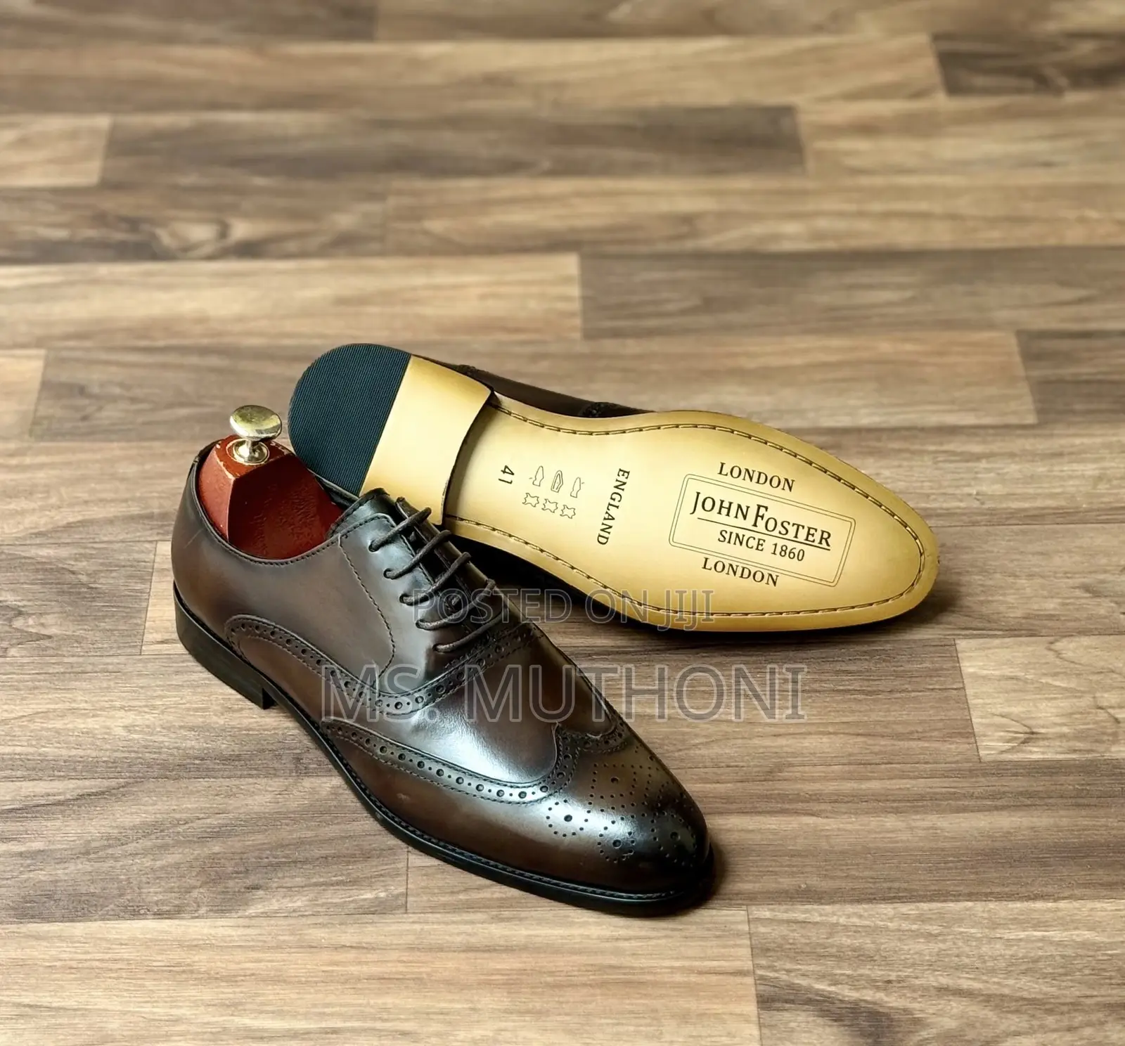 Genuine Leather John Foster Black Crocodile-Patterned Oxford Shoes.