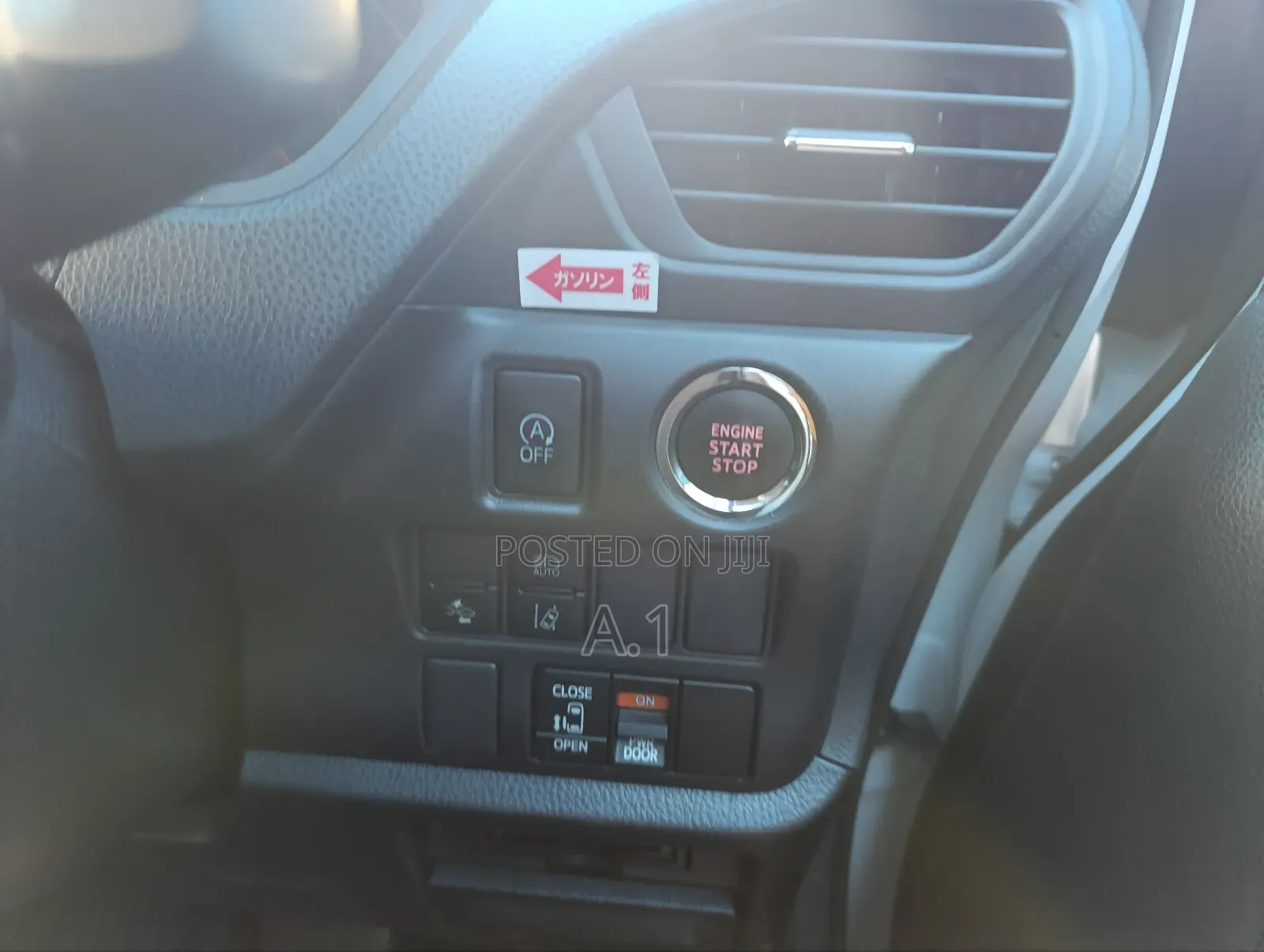 Toyota Voxy 2018 Pearl