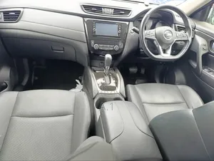 Nissan X-Trail 2.0 Petrol FWD 2019 Black