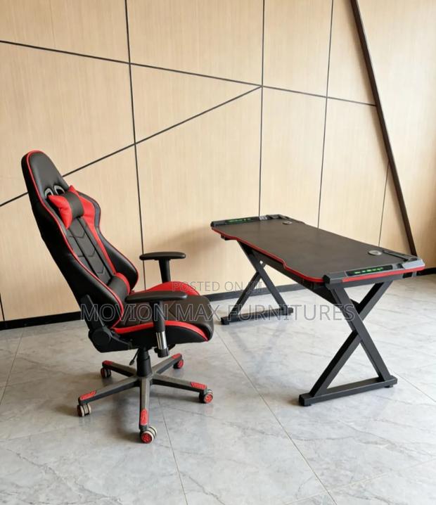 Best Gaming Table Gaming Chair - main view