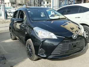 Toyota Vitz 1.3 FWD 5dr 2019 Black