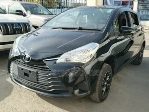 Toyota Vitz 1.3 FWD 5dr 2019 Black