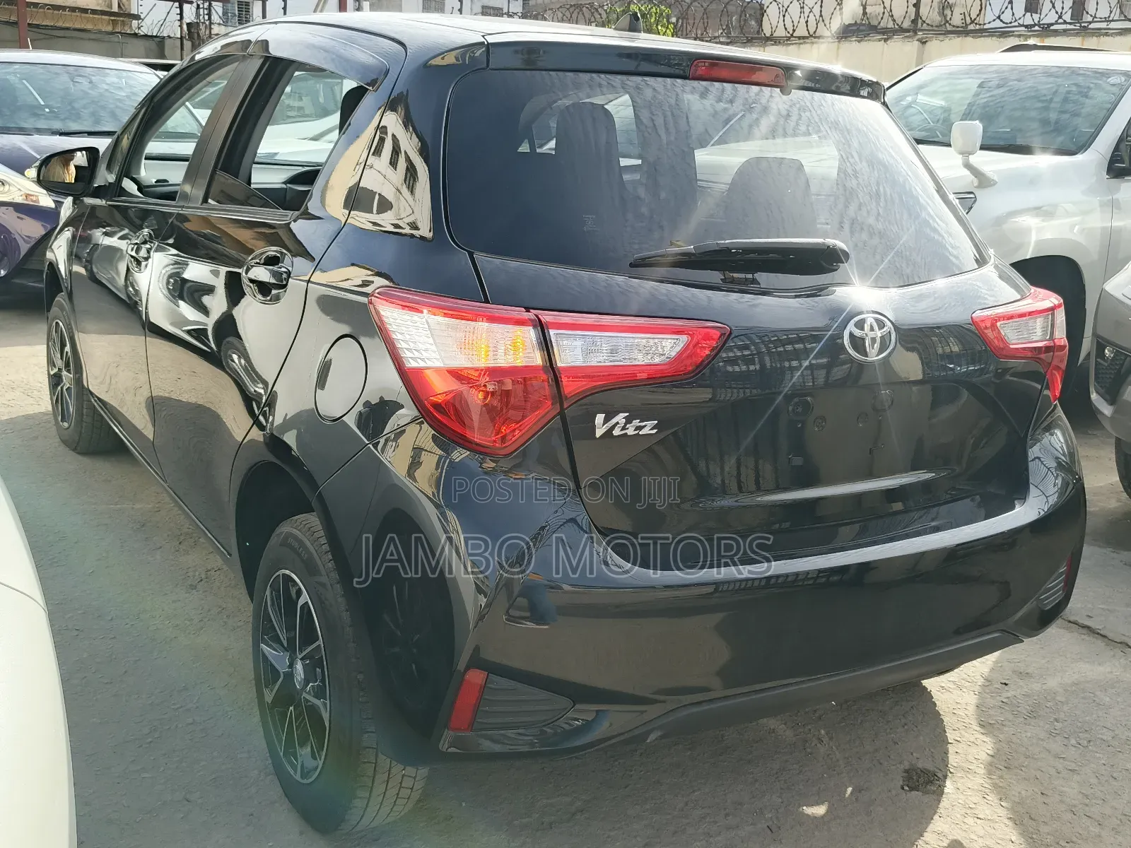 Toyota Vitz 1.3 FWD 5dr 2019 Black