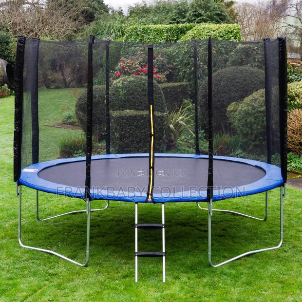 10ft Outdoor Fun Bouncing Trampoline. - main view