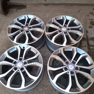 Size 17 Inch Mercendes Benz C200 Rims