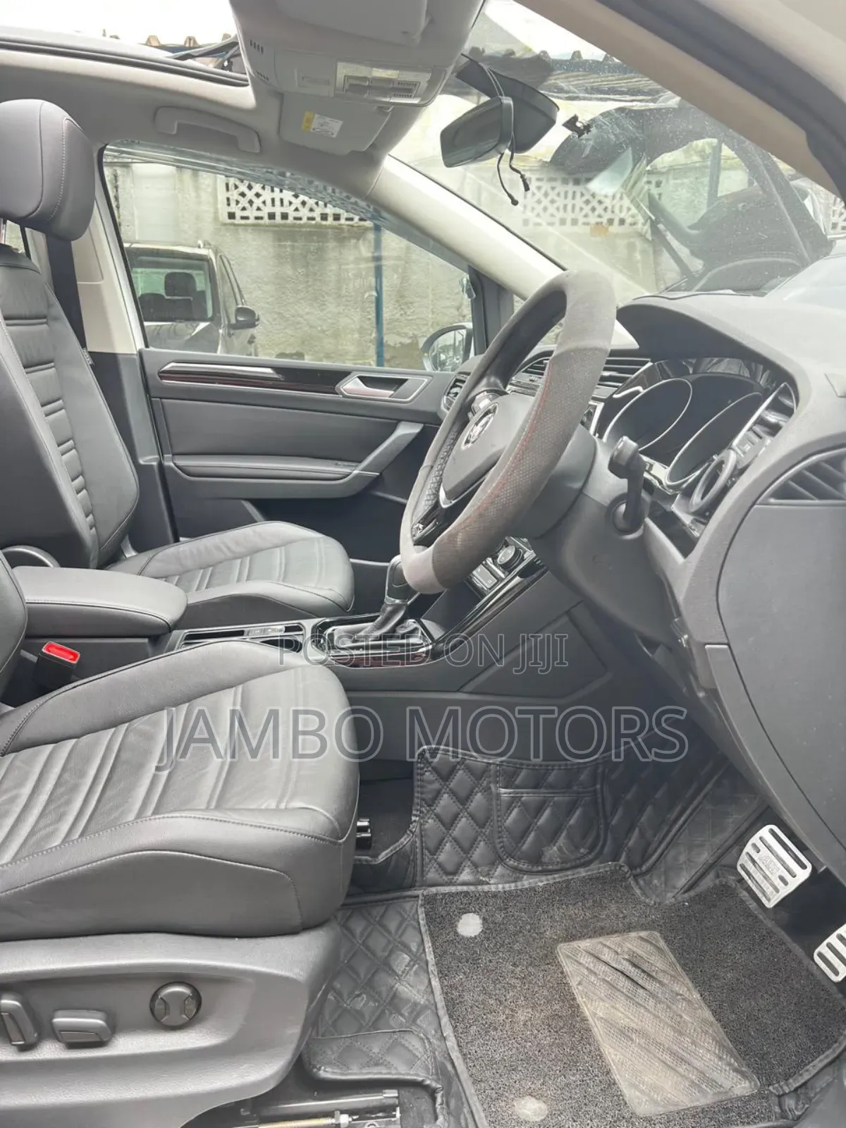 Volkswagen Touran 2019 White