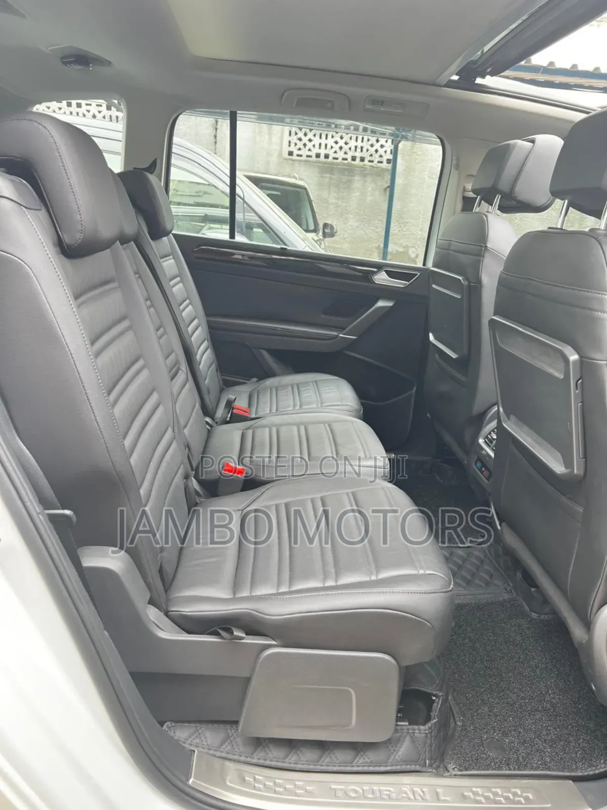 Volkswagen Touran 2019 White
