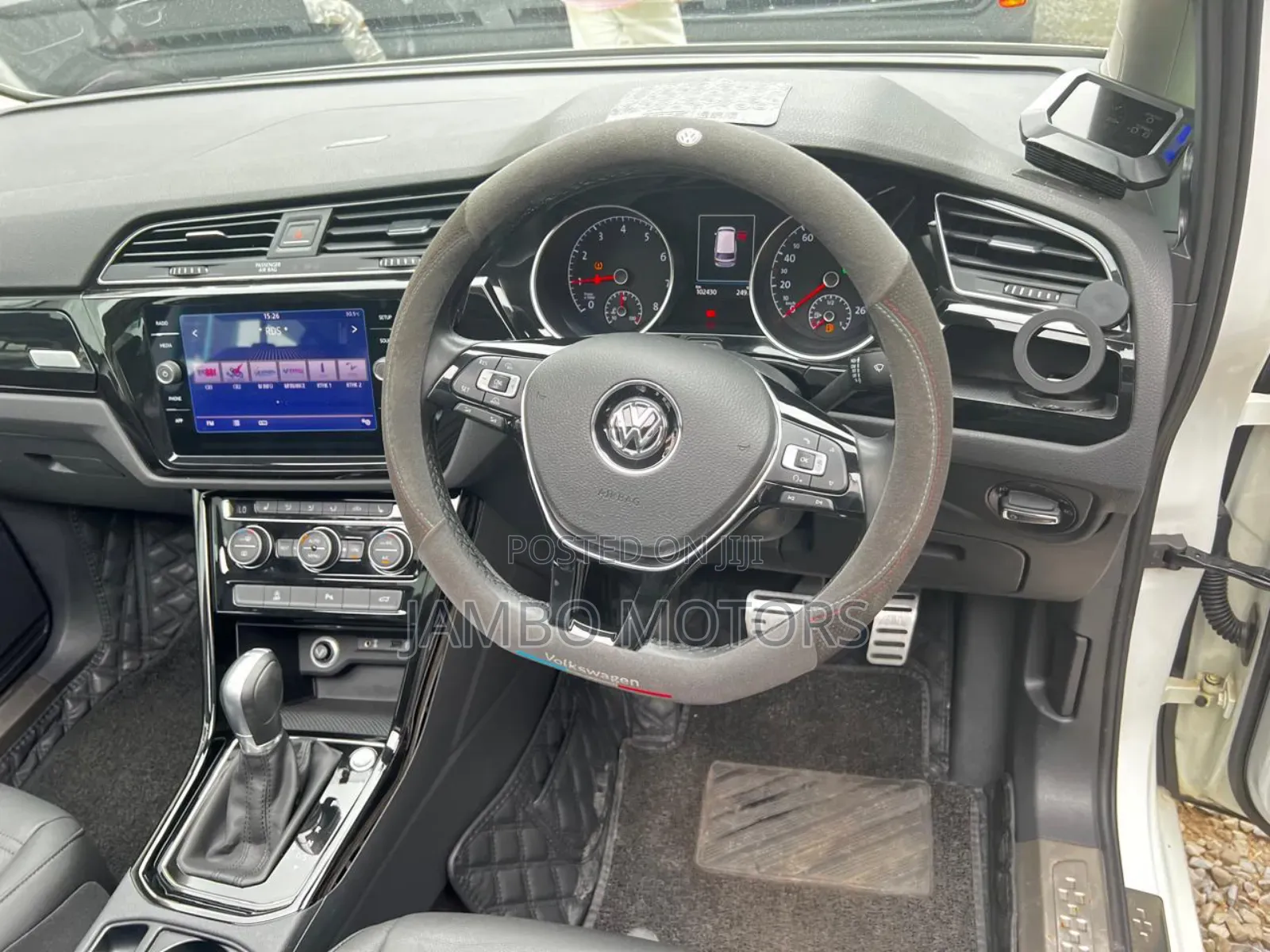 Volkswagen Touran 2019 White