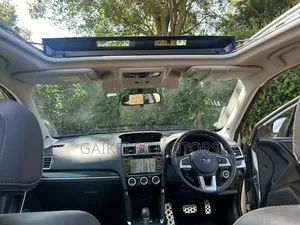 Subaru Forester Base AWD 2019 Silver