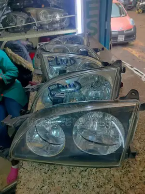 Headlight Caldina Samosa