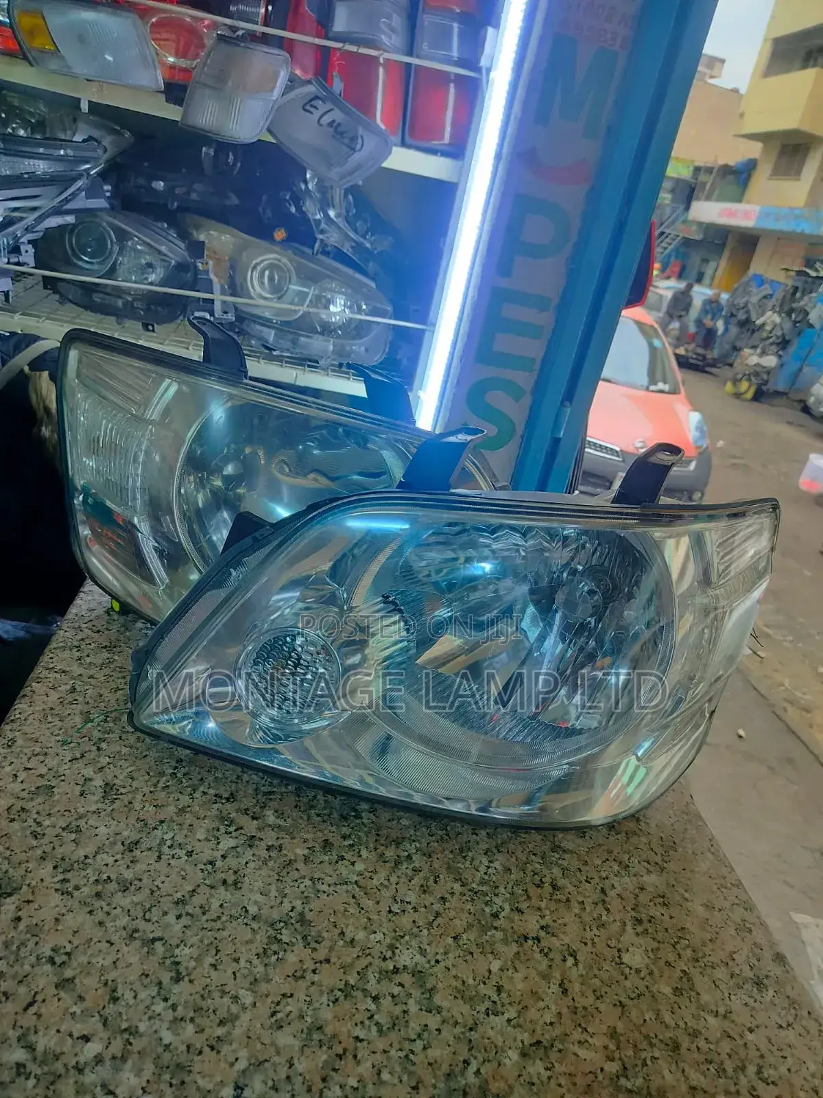 Headlight Noah 2002/2003