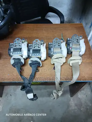 Land Cruiser V8 Lc 200 Seatbelts Ex Japan