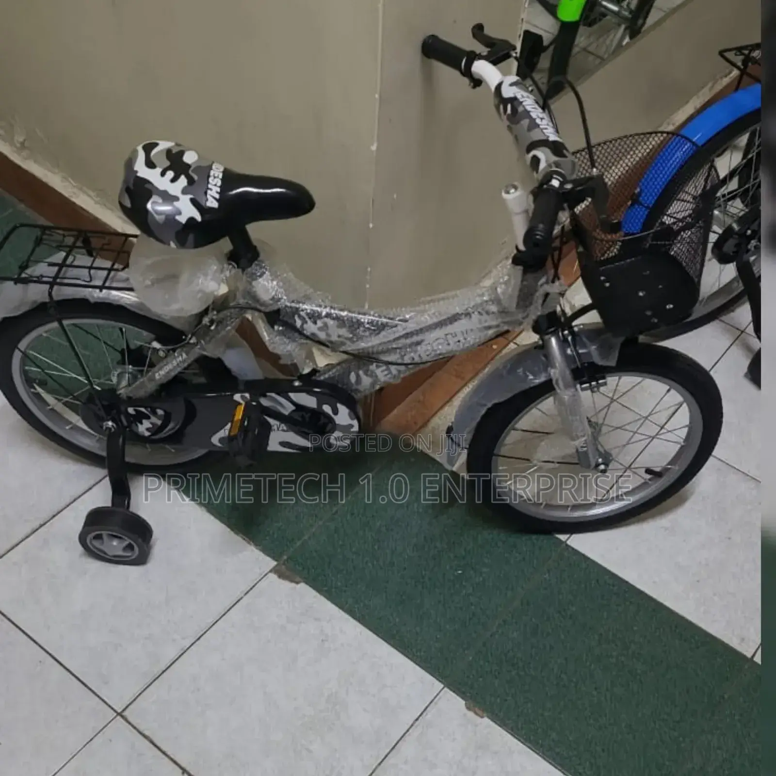 Black Endesha Size 16 Bicycle