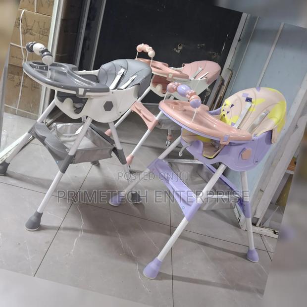 Modern Kids Feeding Chair - main view