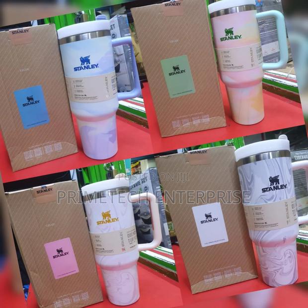 Stanley Cups With Flowers - Marble Effect - main view