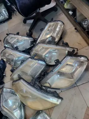 Headlight Tiida