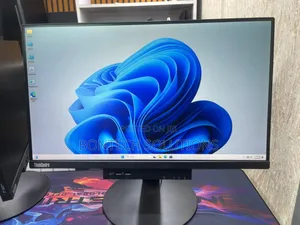 Desktop Computer Lenovo 8GB Intel Core I5 SSD 256GB