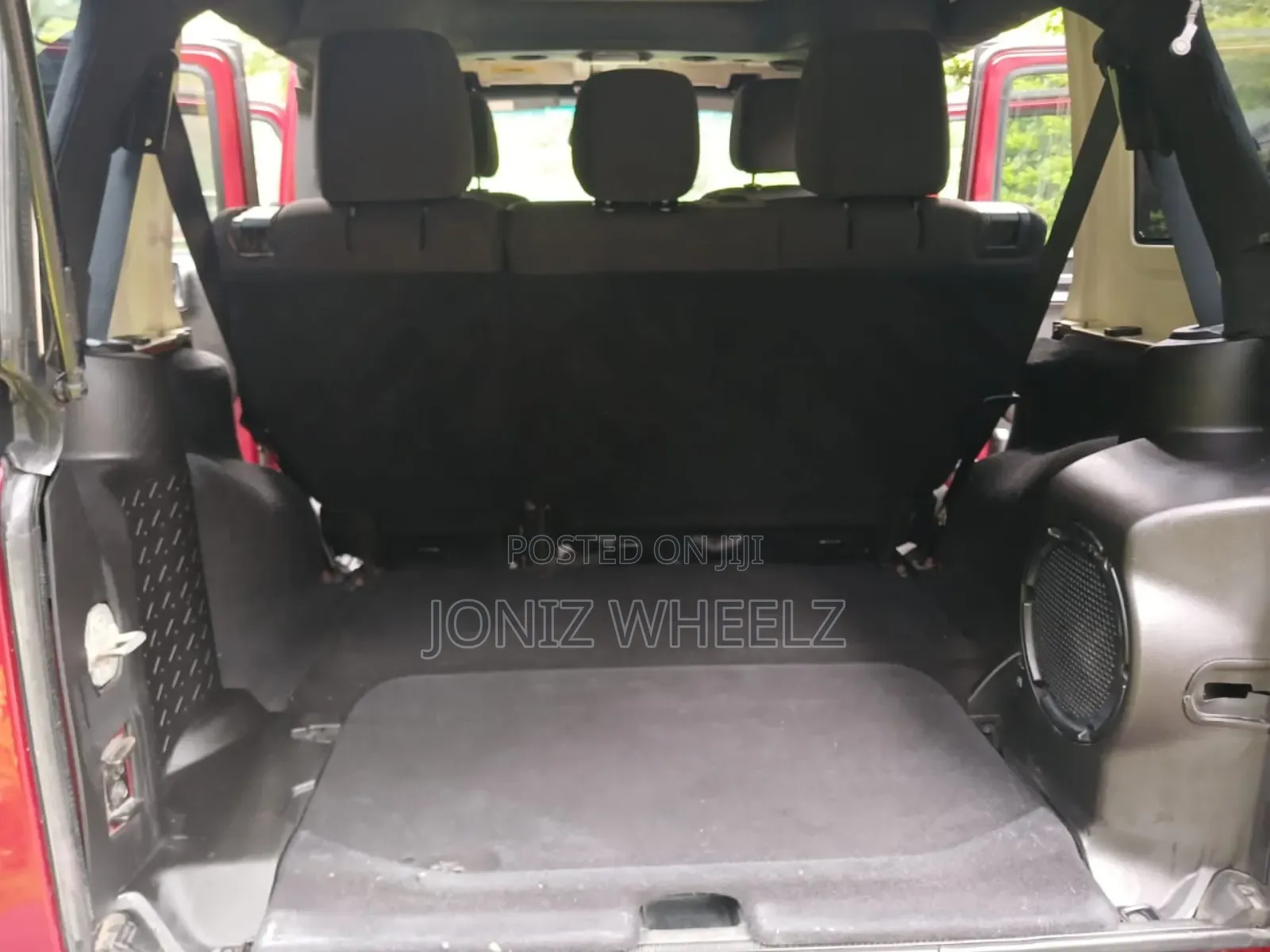 Jeep Wrangler Sahara 2013 Red