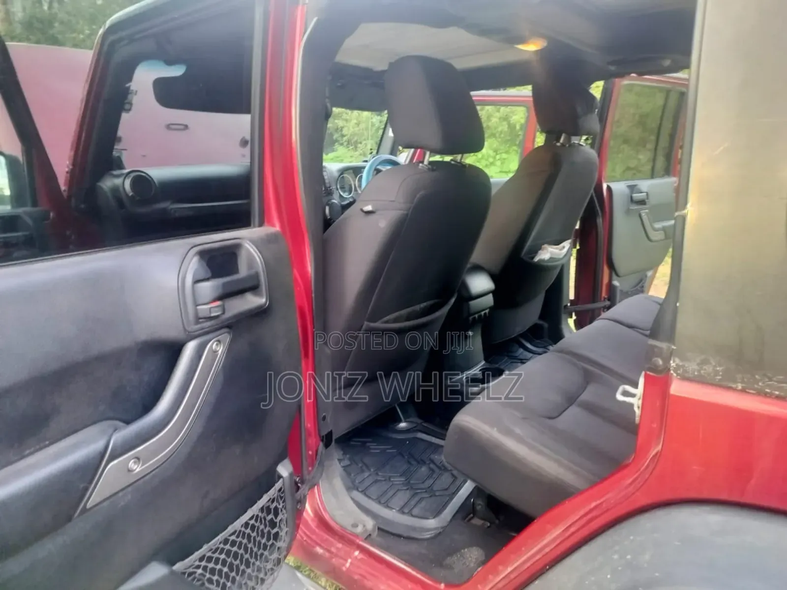 Jeep Wrangler Sahara 2013 Red