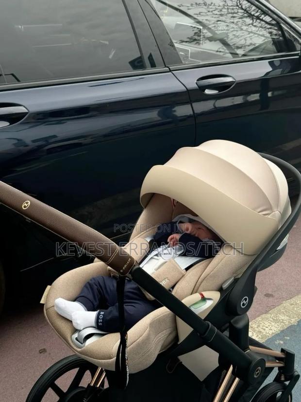 Baby Stroller - thumbnail 3