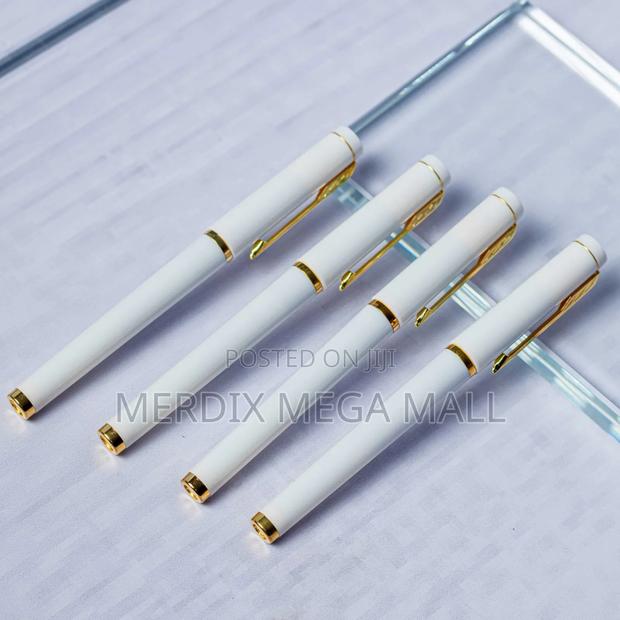 Executive Plastic Pens,Plastic Pen,Pens,Pen - thumbnail 4