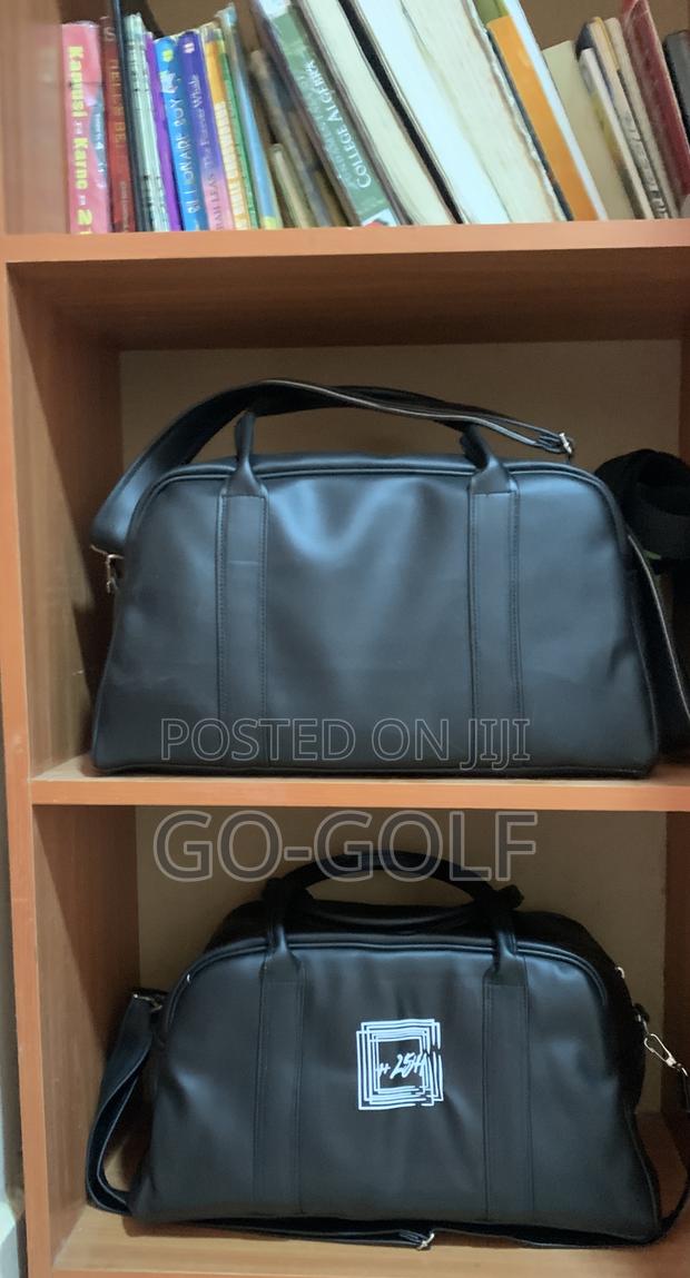 Stylish Black Duffel Bag - thumbnail 4