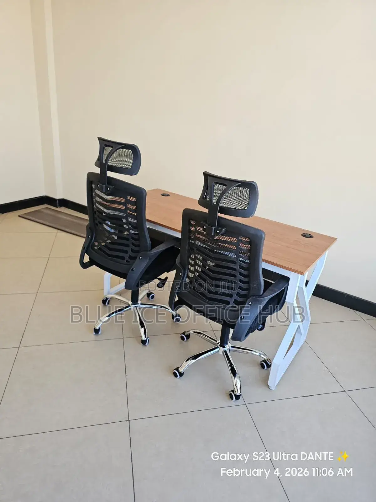 1.4m Office Table and Headrest Chair