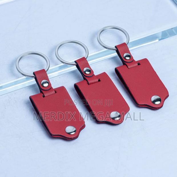 001, Keyring, Key Holder - main view