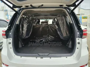 Toyota Fortuner 2.8 D RWD 2019 White