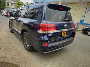 Toyota Land Cruiser 2014 Blue