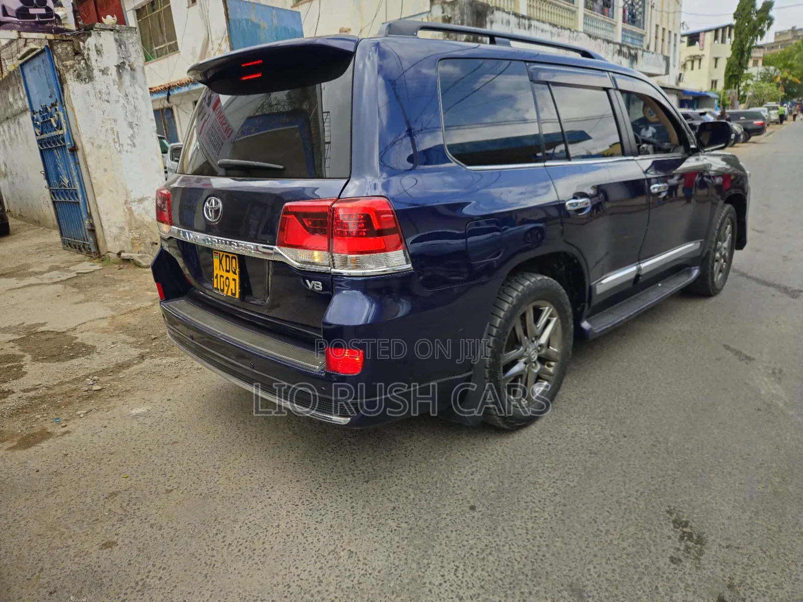 Toyota Land Cruiser 2014 Blue