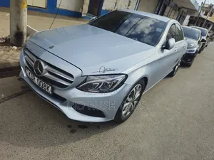 Mercedes-Benz C200 2017 Blue