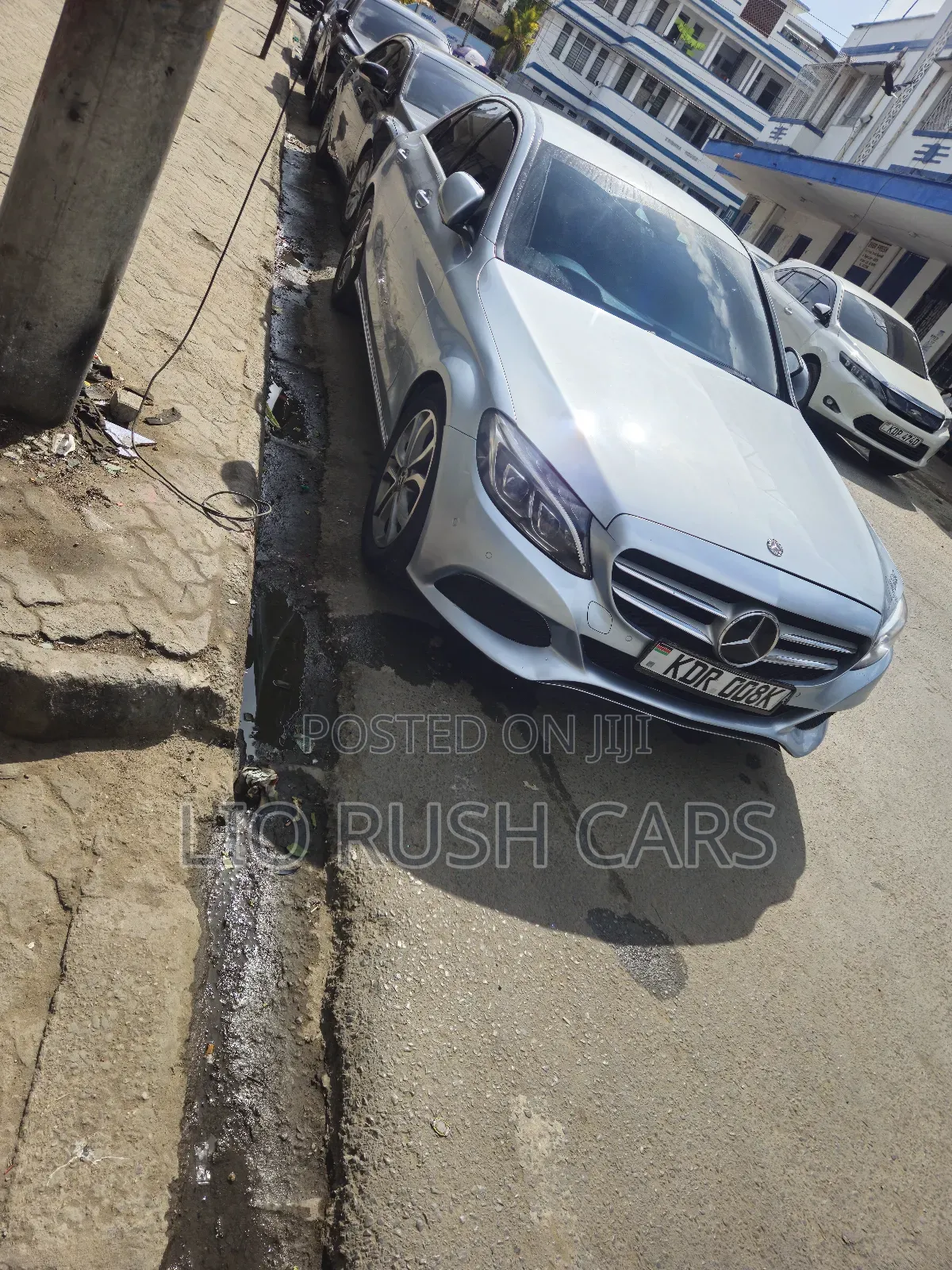 Mercedes-Benz C200 2017 Blue
