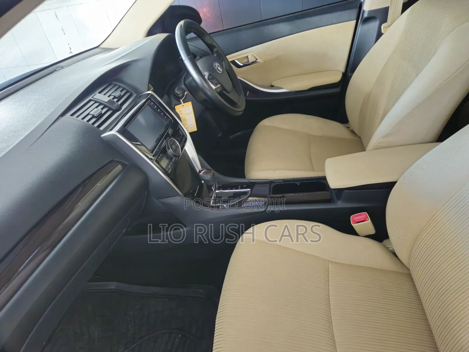 Toyota Premio 2018 White