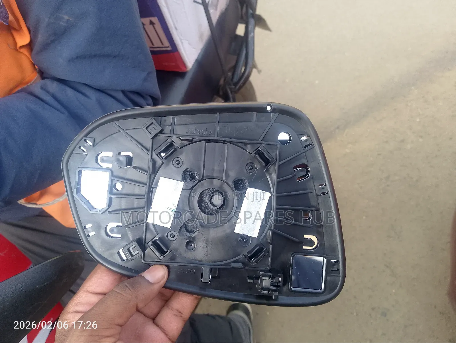 Toyota Harrier 2014-2018 Side Mirror Glass