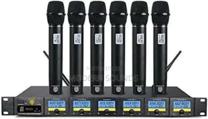 Proreck Mx66 6-Channel Uhf Wireless Microphone System.