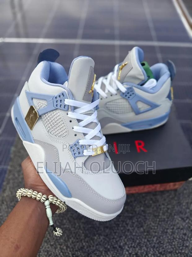Air  Jordan 4 Unc - thumbnail 3