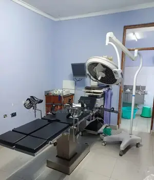 Theatre Table / C-Arm Compatible